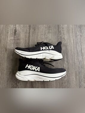 Women’s Hoka Clifton 10 (9)